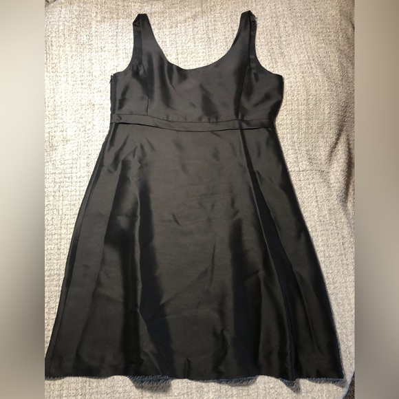 Banana Republic Women’s Black Silk Dress 16 - Picture 3 of 10